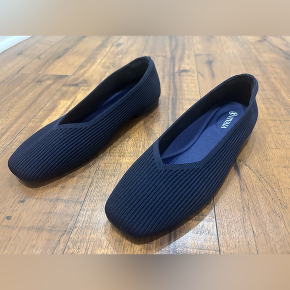 Vivaia Lightweight Square-Toe V-Cut Flat Margot Walker Navy Women’s US 8 EU 39 - Picture 2 of 14